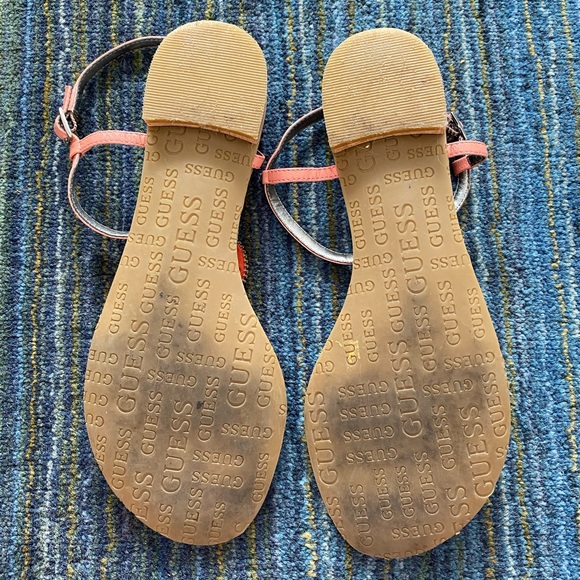 Coral Guess Leather Sandals - Picture 4 of 4